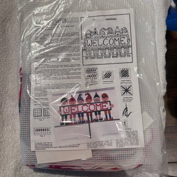 Twin Flames Enterprises Other - Vtg 1995 Welcome Elves Plastic Canvas Kit